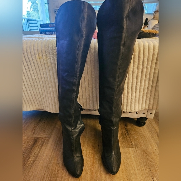 Elegant Black Over-the-Knee Boots Fabric Side And Zipper To Ankle - Picture 1 of 7